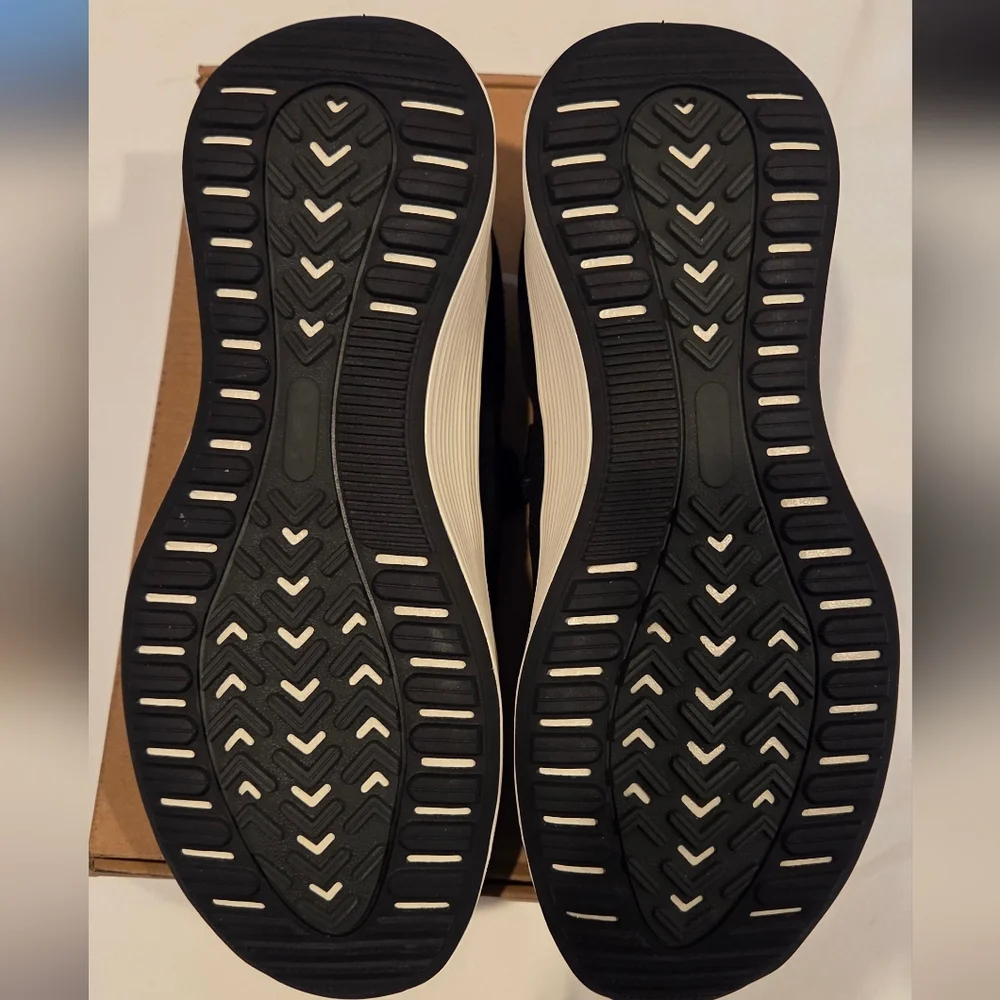 Allbirds Black and White Runner Protect Sneakers - Picture 4 of 7